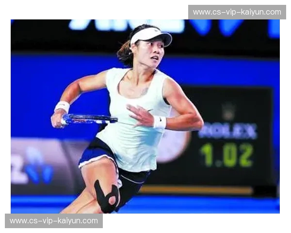 红土与硬地的巅峰探戈：李娜与克里斯特尔斯的时空博弈